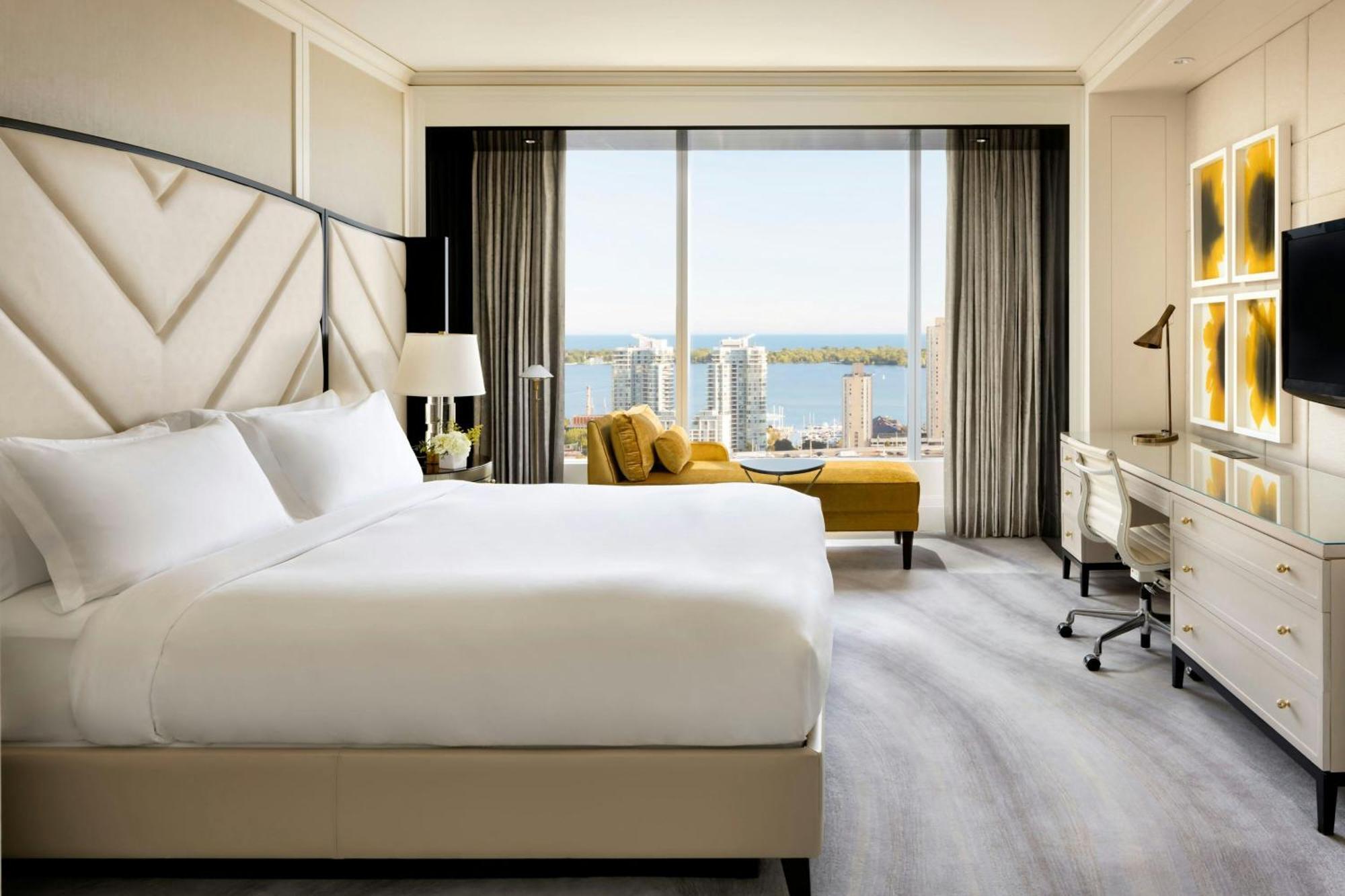 Отель The Ritz-Carlton, Торонто Экстерьер фото